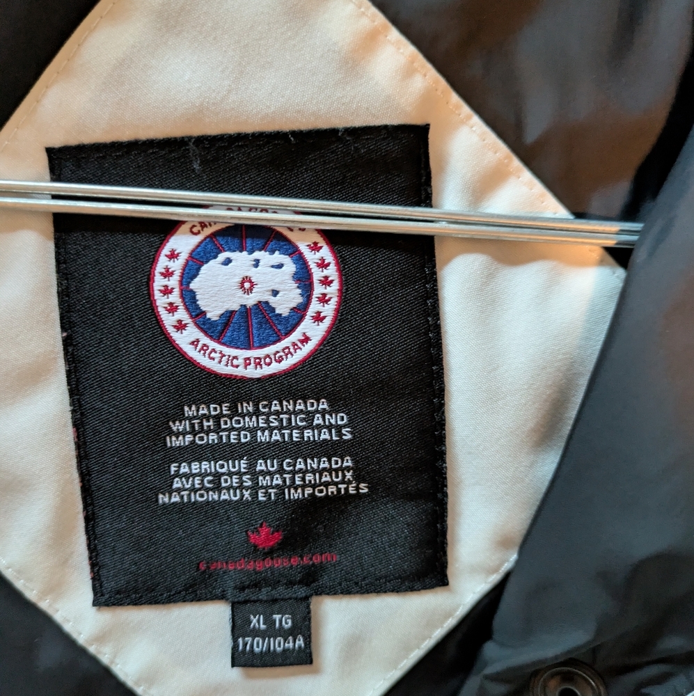 Canada Goose white Shelburne parka xl - Picture 10 of 10